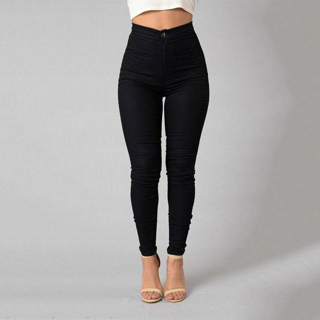 Women's high-waist trousers extend the distinctive and very comfortable