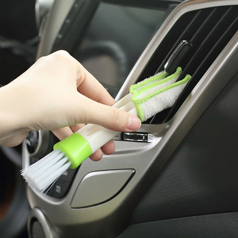 2 in 1 Car A / C Outlet Cleaning Tool Multipurpose Interior Dust Brush