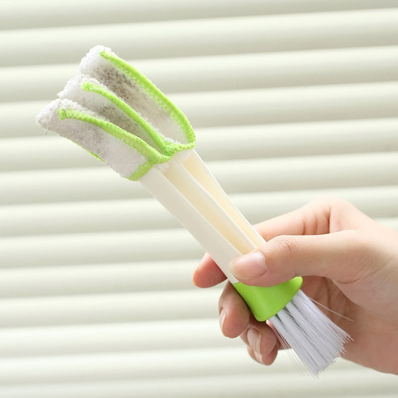 2 in 1 Car A / C Outlet Cleaning Tool Multipurpose Interior Dust Brush