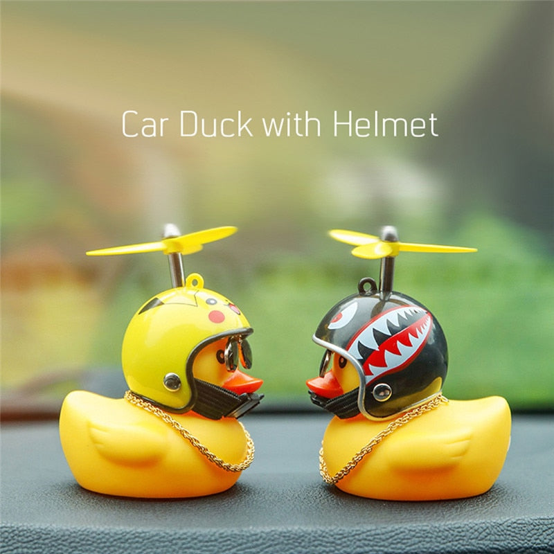 Car Duck with Helmet Broken Wind Small Yellow Duck Road Bike Motor Helmet Riding Cycling Accessories Without Lights